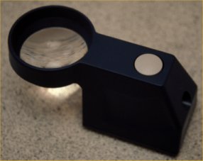 small stand magnifier